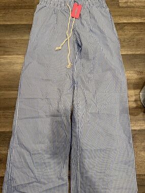 Size medium women’s Edikted striped pants